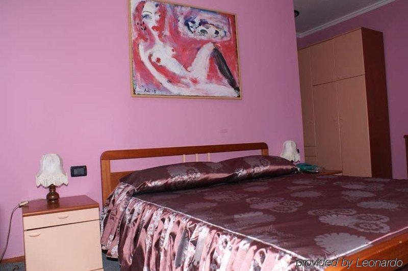 Art Hotel Nirvana Tirana Room photo